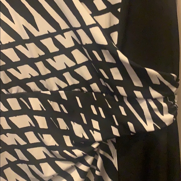 Black & white cocktail dress - Picture 3 of 3